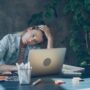 woman at laptop, stress, burnout, digital cleanse, anxiety, women, technology