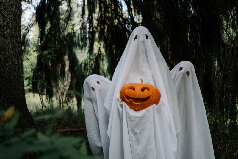 Halloween: Ghosts