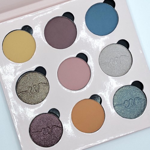 Holiday Gifts: Emme Cosmetics Eyeshadow