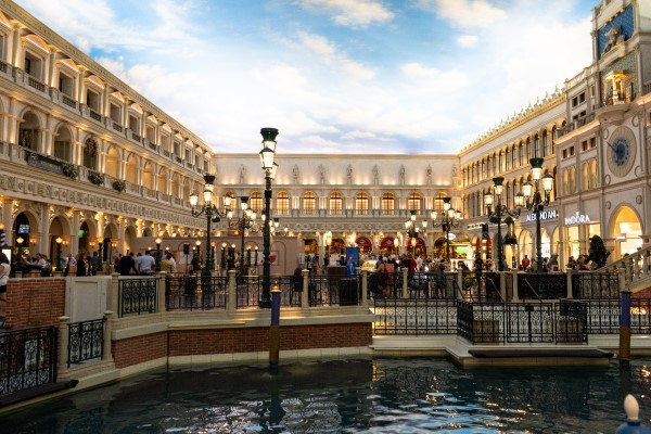 Romantic Getaway: Venetian Hotel