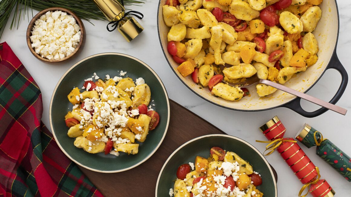 Make it a Gouda Cheesemas with Anna Olson's Cheesy Holiday Feast! - Vimarsana News