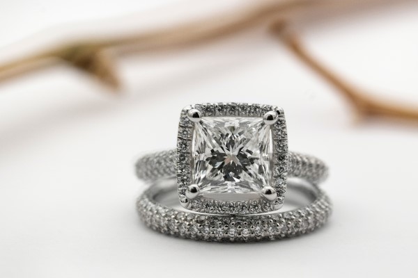 Diamonds: Engagement and Wedding Ring set