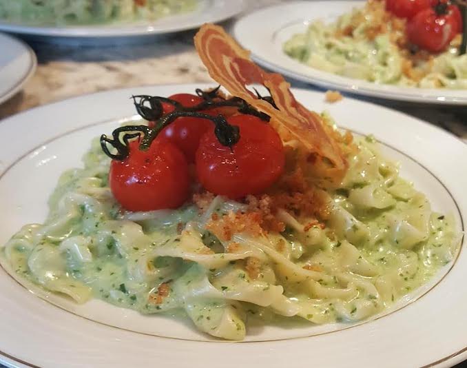 Montréal's Arts and Culture: Pasta Dish