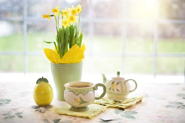 Daffodils and Tea Set