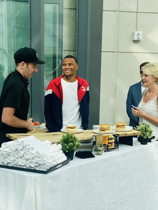 Cheezmade: Andre De Grasse with Chef and Evangeline PR