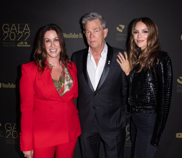 Canadian Songwriters: Canadian Songwriters Hall of Fame Inductees Alanis Morissette and David Foster share a moment on the red carpet with singer-songwriter Katharine McPhee.