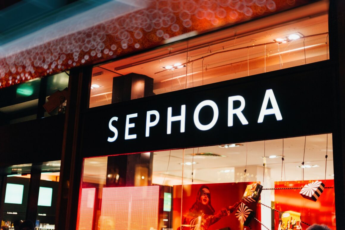 Our 7 Top Makeup Picks for Sephora Holiday Savings Event - Vimarsana News