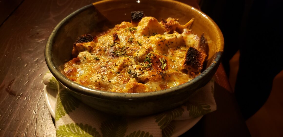 Traveling Taste Buds: 15 Park Bistro French Onion Soup - Vimarsana News