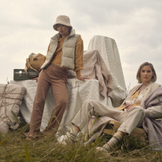 LIVØM: Models wearing comfortable clothing outside