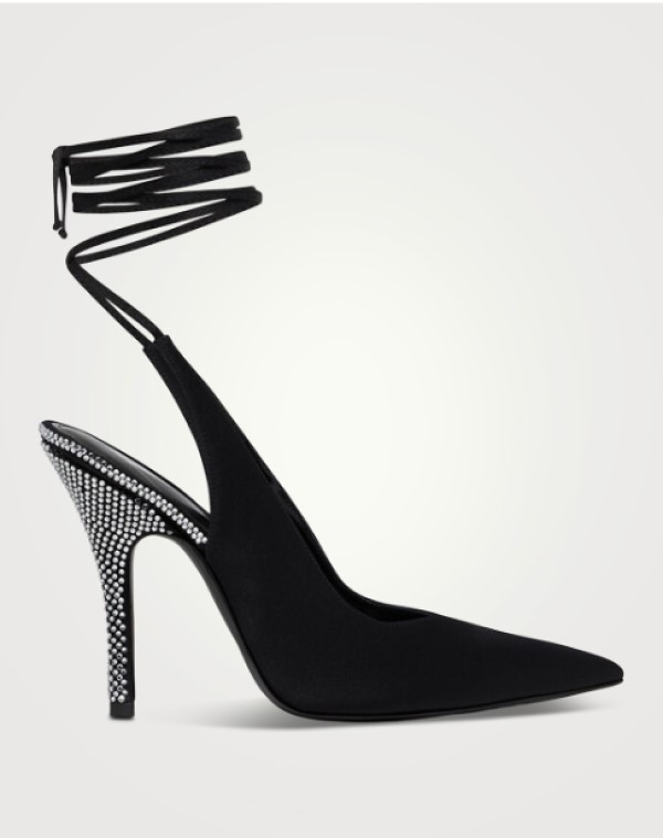 New Year's Eve Glam: High Heels in black with ankle wrap