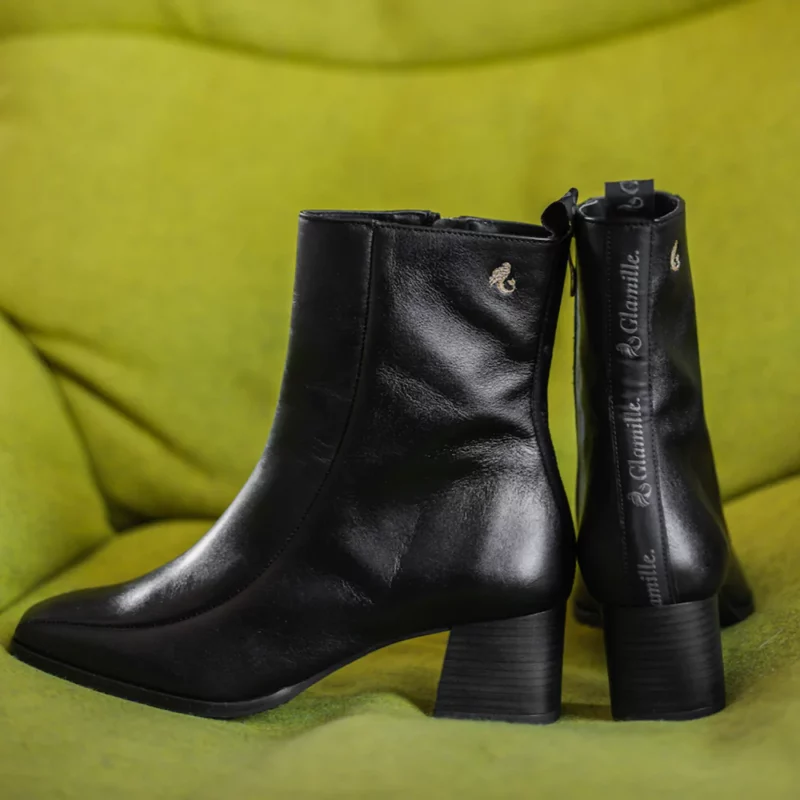 Shoe Brands: Black Ankle Boots