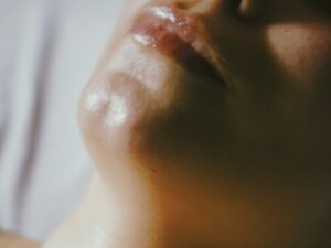 Jetpeel Facial: Woman getting a facial