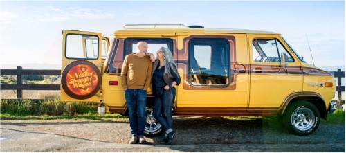 Gifts for Your Valentine: Couple in front of the Shaggin Wagon