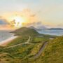 St. Kitts: Mountain separating the Atlantic Ocean from the Caribbean Sea