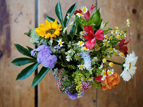 Best flowers for birthdays: vase of wild flowers