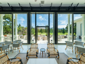 Silverado Resort: lounge area
