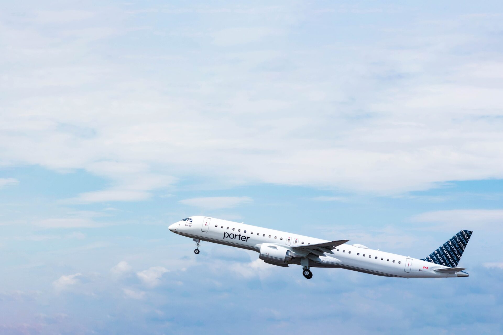 Porter Airlines: Porter Jet in the air
