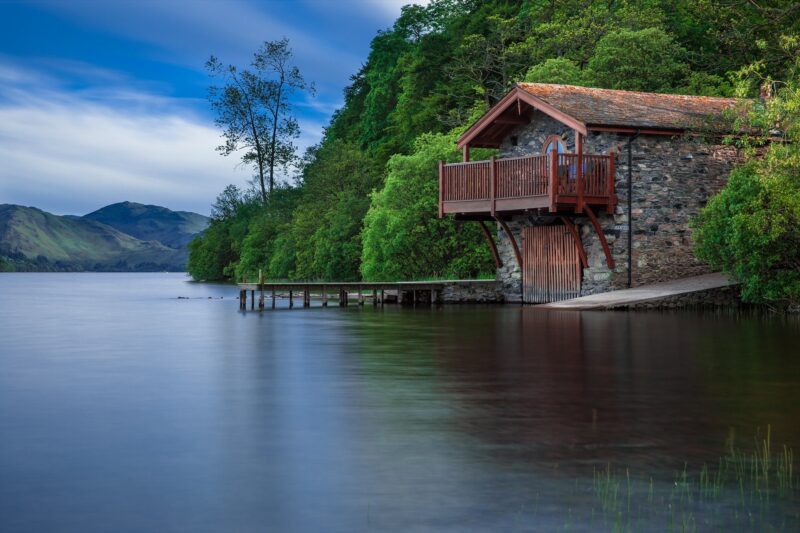 Vacation Home: Cottage on a lake