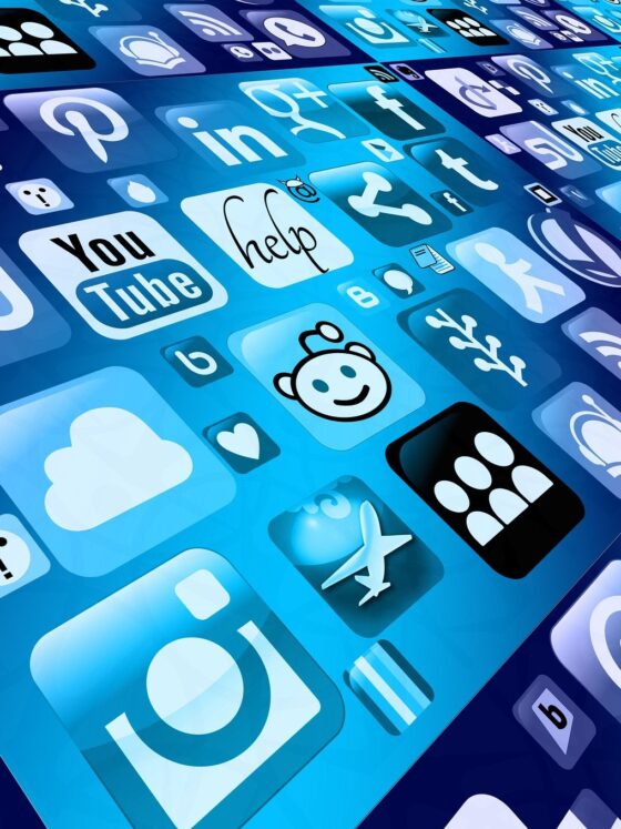 Instant Gratification: Social Media Icons
