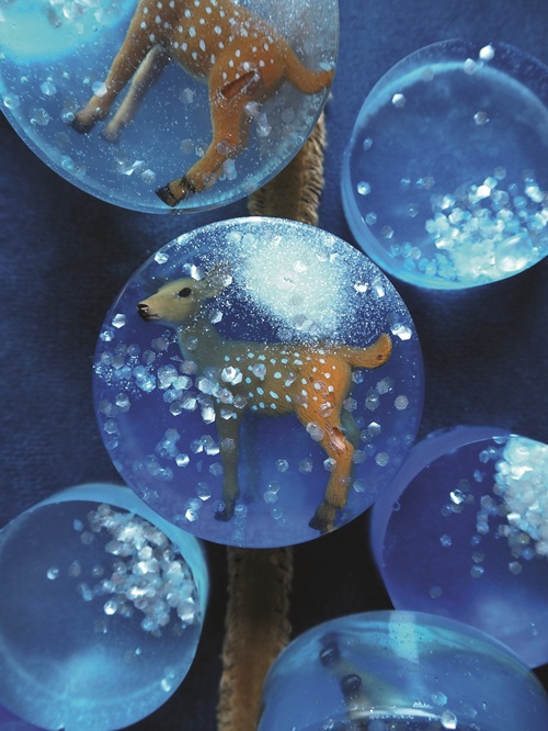 Merry & Chic: DIY round soap with reindeer