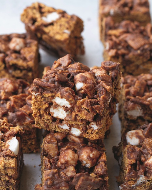 Farmhouse Weeknights: S’mores Bars
