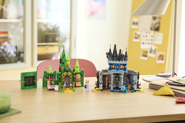 Wicked for Good: LEGO Emerald City & Kiamo Ko Castle