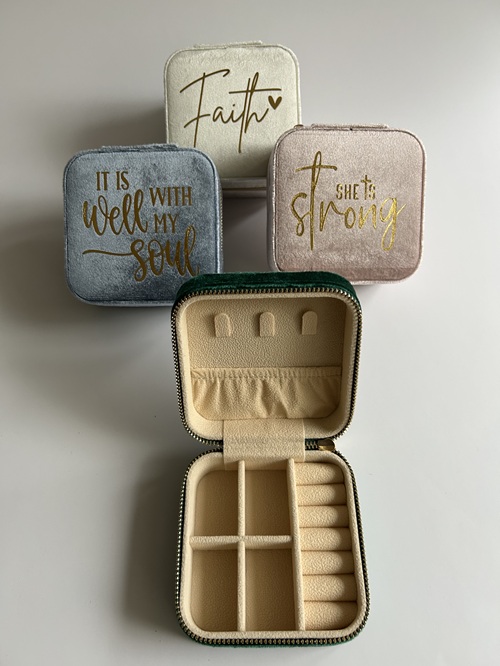 Last Minute Gifts: Travel Jewellery Box with faith based sayings