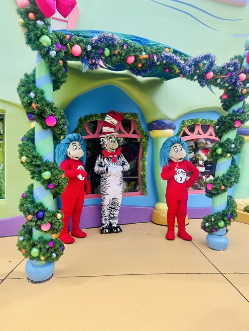 Universal Orlando: The Cat in the Hat with Thing One and Thing Two