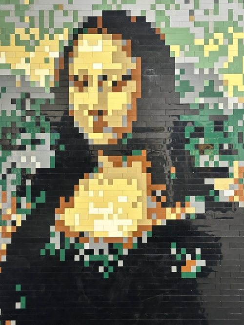 Art of the Brick: Mona Lisa made out of LEGO