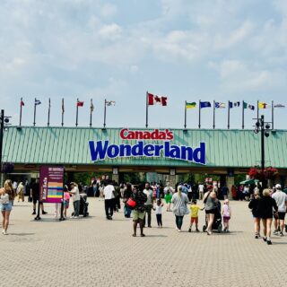 Canada's Wonderland: Main Park Entrance