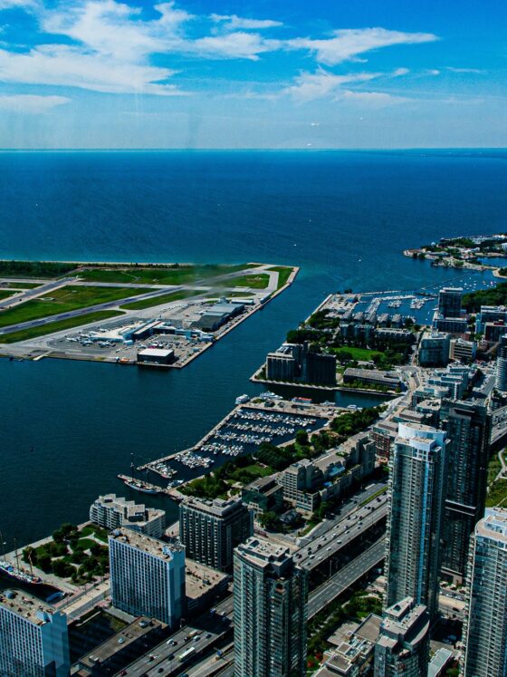 Online Gaming Resources: Toronto Skyline facing Lake Ontario