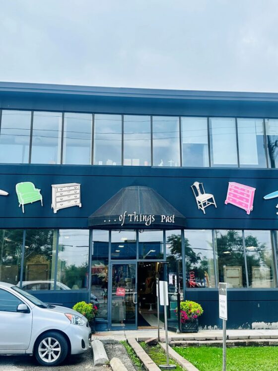 Shop Consignment: ...of Things Past Exterior